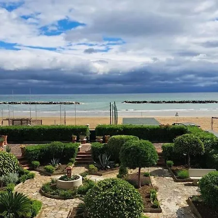 Apartment Casa Ellebi Fronte Con Posto Auto Gratuito *